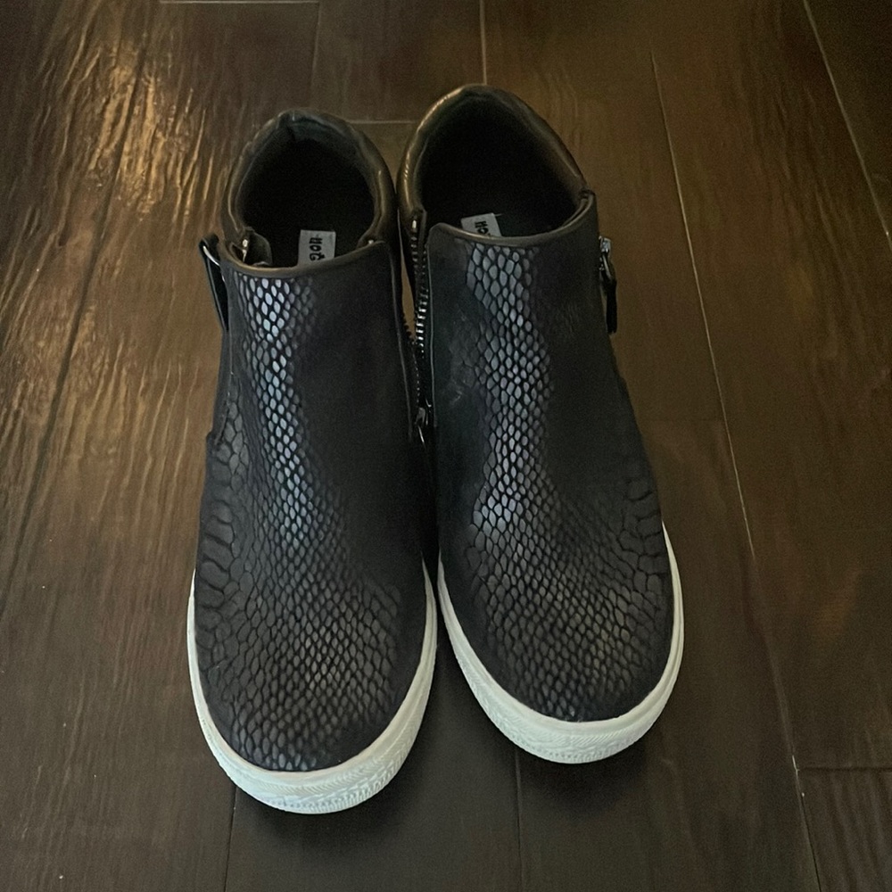 Not Rated wedge sneaker